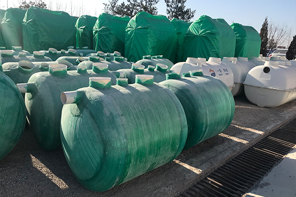 玻璃鋼化糞池的價(jià)格都與哪幾點(diǎn)有關(guān)系 玻璃鋼化糞池的價(jià)格都與哪幾點(diǎn)有關(guān)系